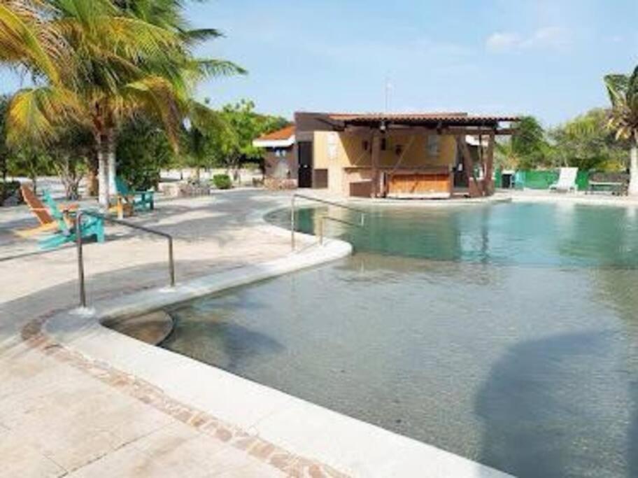 Beachfront Apartment With Swimming Pool. One Bedroom Celestun Εξωτερικό φωτογραφία